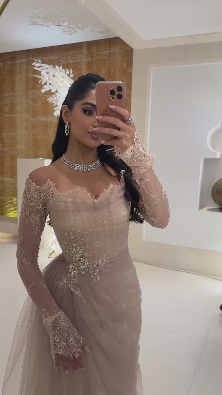Luxury Light Pink Mermaid Lace Beaded Evening Dress CLA72910