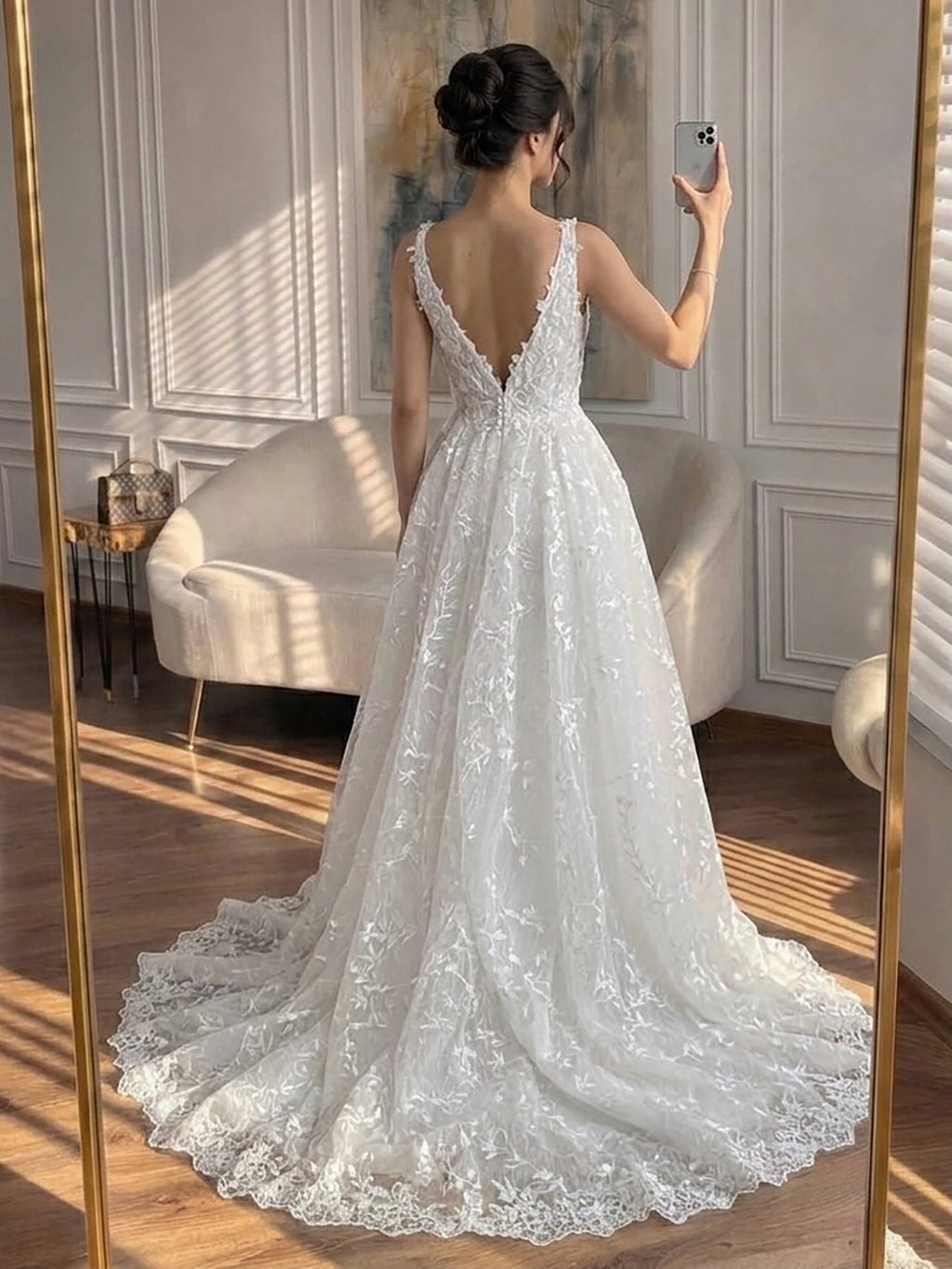 Luxury White Lace V-Neck Low Back Appliques A-Line Wedding Dress HA2541