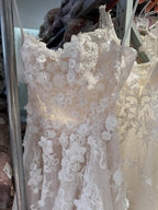 Luxury White Lace Strapless 3D Floral Pearl A-Line Wedding Dress HA2542