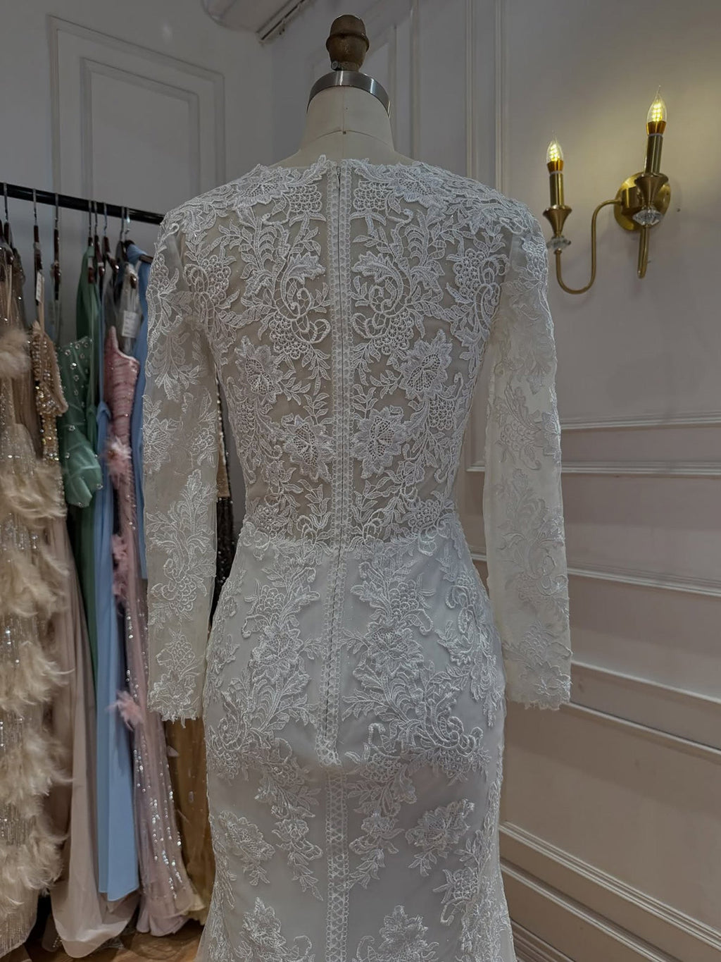 Elegant White Floral Lace Long Sleeve Mermaid Wedding Dress HA2559