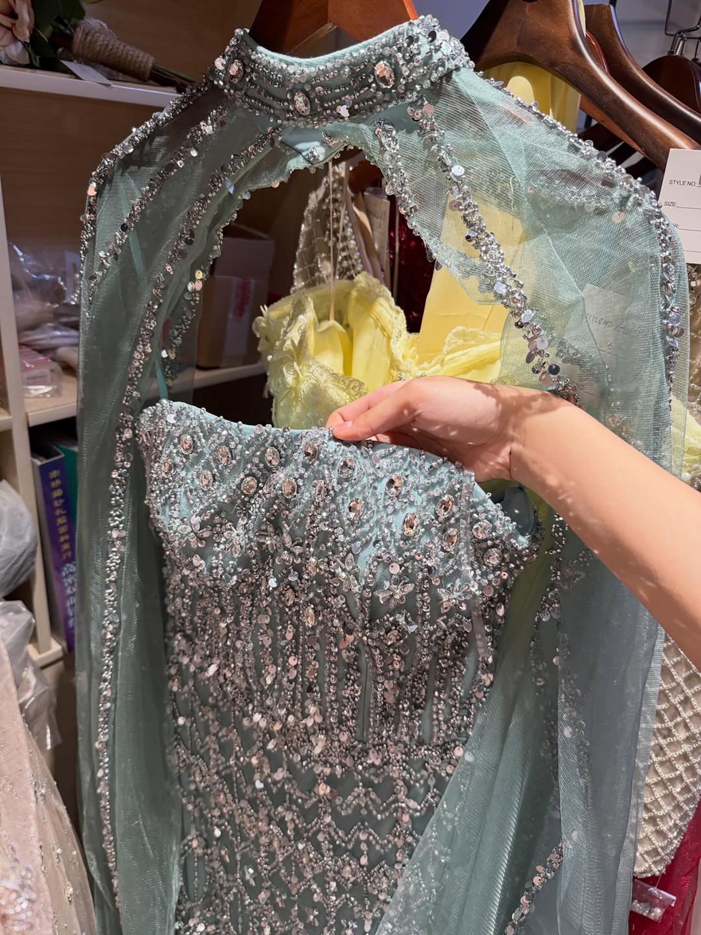Arabic Luxury Beaded Strapless Mermaid Evening Dress With Cape Women Wedding Party Gown CLA72714B