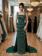 Luxury Evening Dress Emerald Green Bow Sheath Straight With Train CLA73380