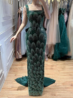 Luxury Evening Dress Emerald Green Bow Sheath Straight With Train CLA73380
