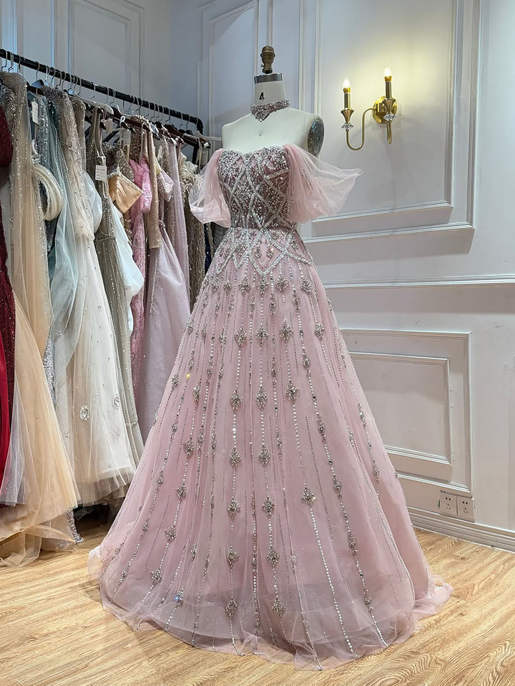 Arabic Luxury Beaded Off Shoulder Evening Dress Ball Gown With Choker CLA73397