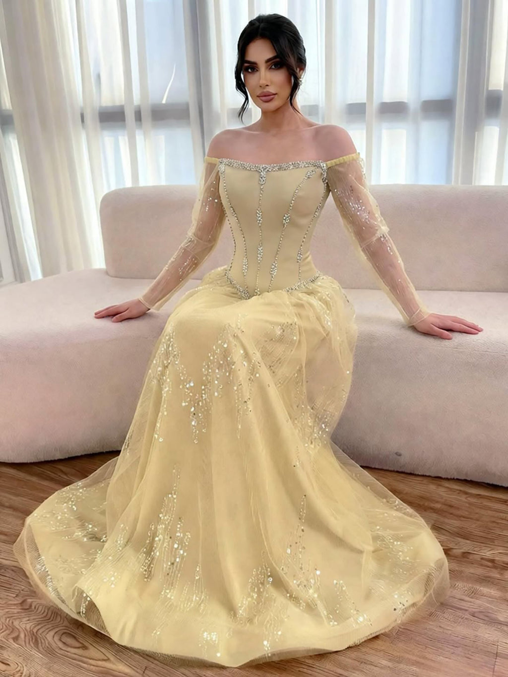 Schlichtes, arabisch-blaues, schulterfreies, langärmeliges A-Linien-Abendkleid mit Perlenbesatz für Mädchen, ideal für Abschlussball und Party (CLA73464)