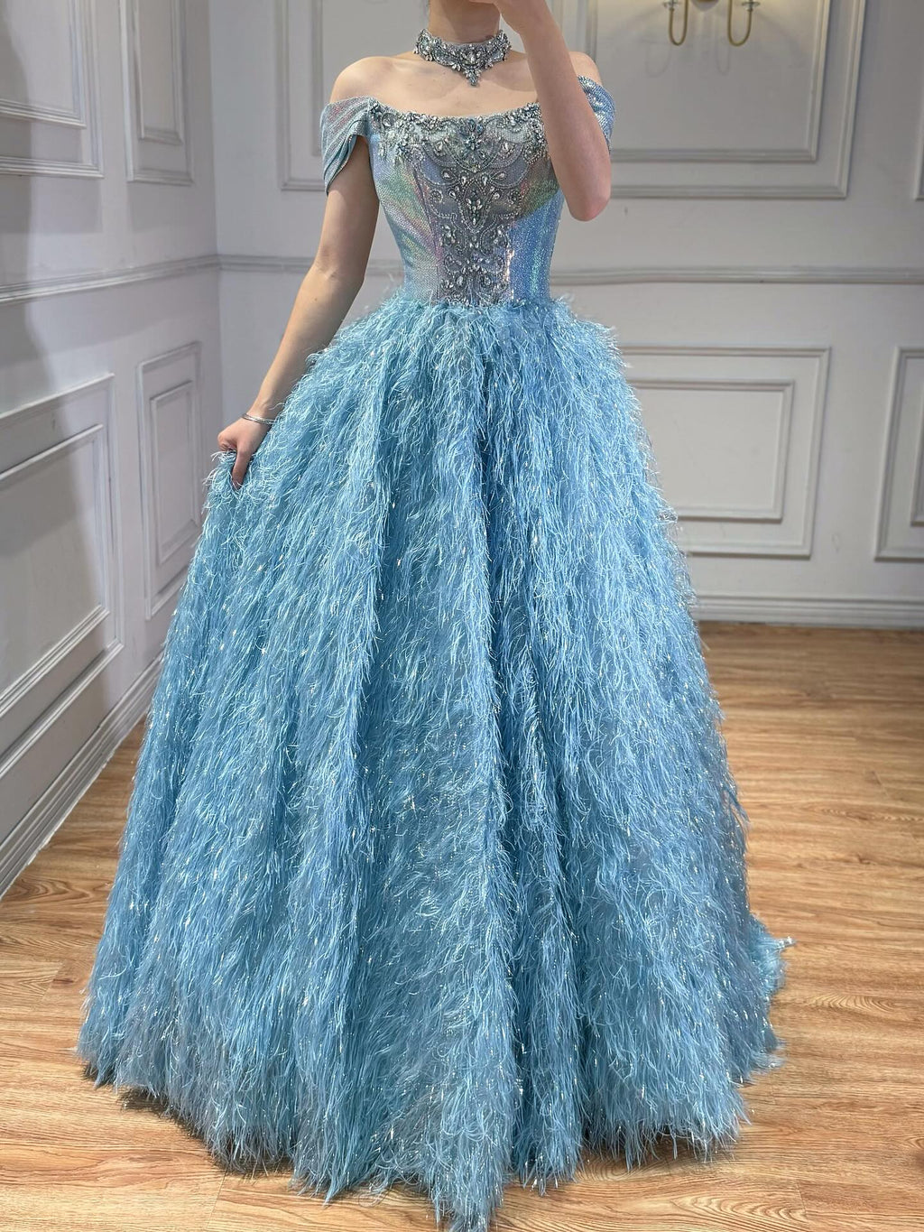 Luxury Blue A Line Feather Ball Gown Beaded Evening Dress LA73511