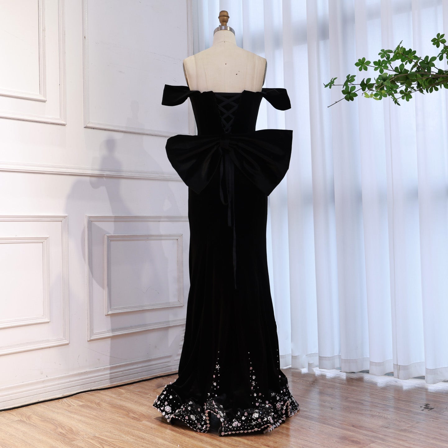 Luxury BCLAck Off Shoulder Mermaid Evening Dress with Bow CLA73581