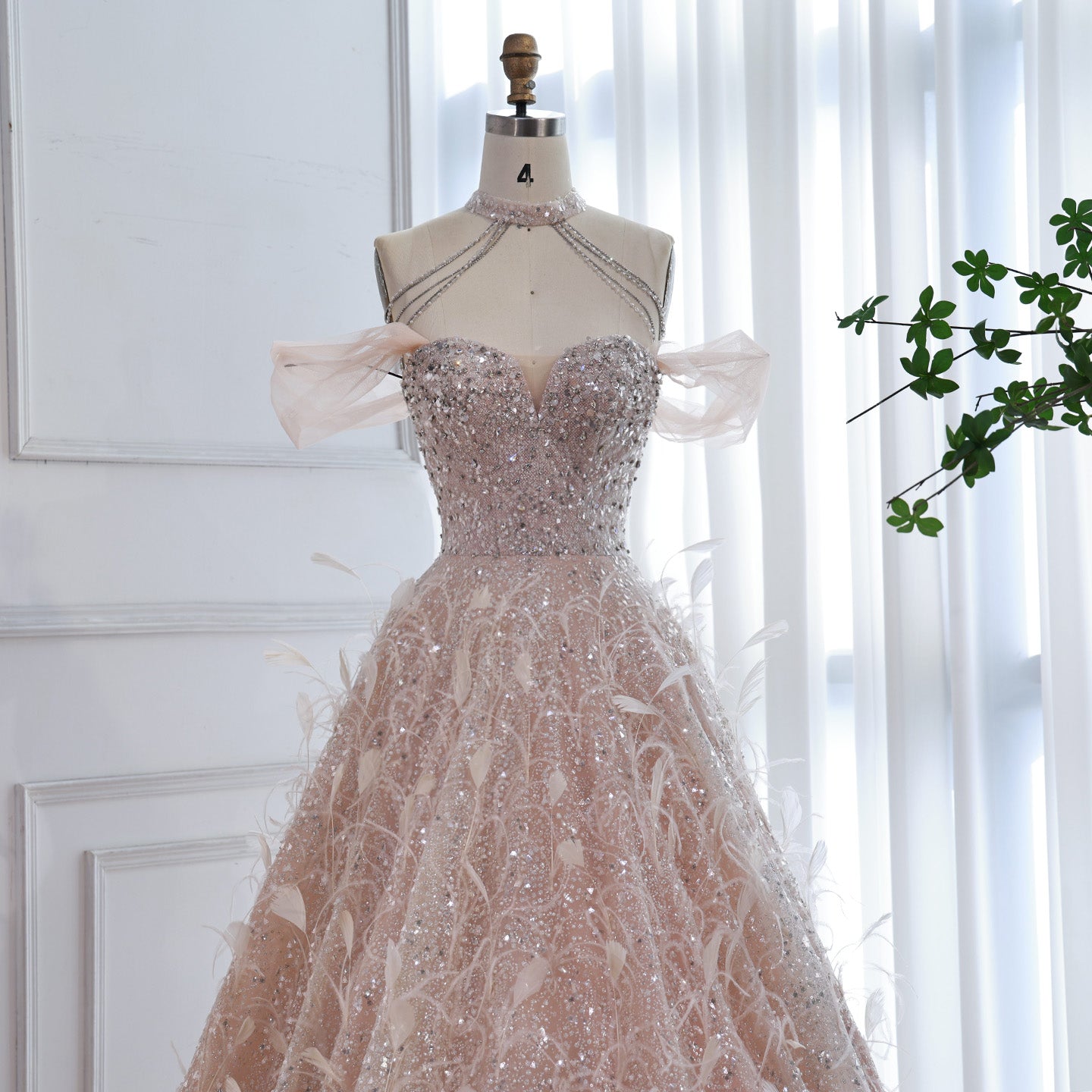 Light Pink Luxury Beaded Feathers Lace Up Ball Gown Evening Dresses Off Shoulder Women Birthday Party Wedding Occasion Engagement CLA73585