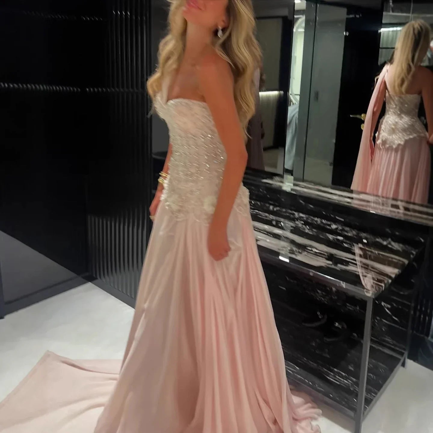 Arabic Pink Simple Style Chiffon Evening Dress CLA73451