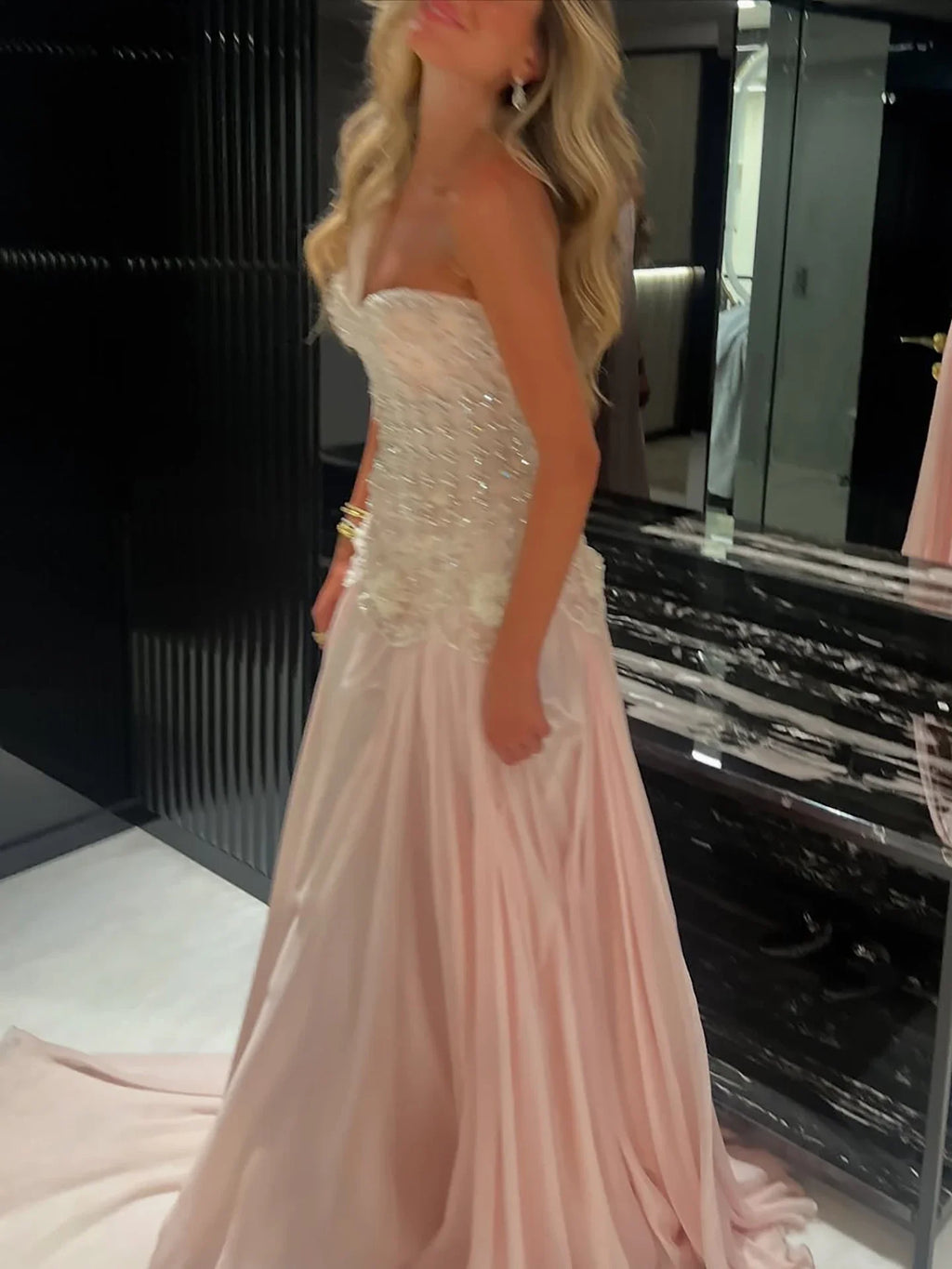 Arabic Pink Simple Style Chiffon Evening Dress CLA73451