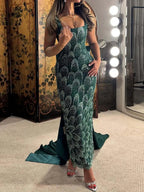 Luxury Evening Dress Emerald Green Bow Sheath Straight With Train CLA73380