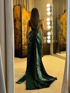 Luxury Evening Dress Emerald Green Bow Sheath Straight With Train CLA73380