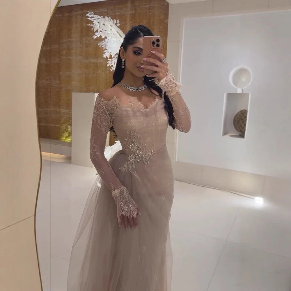 Luxury Light Pink Mermaid Lace Beaded Evening Dress CLA72910