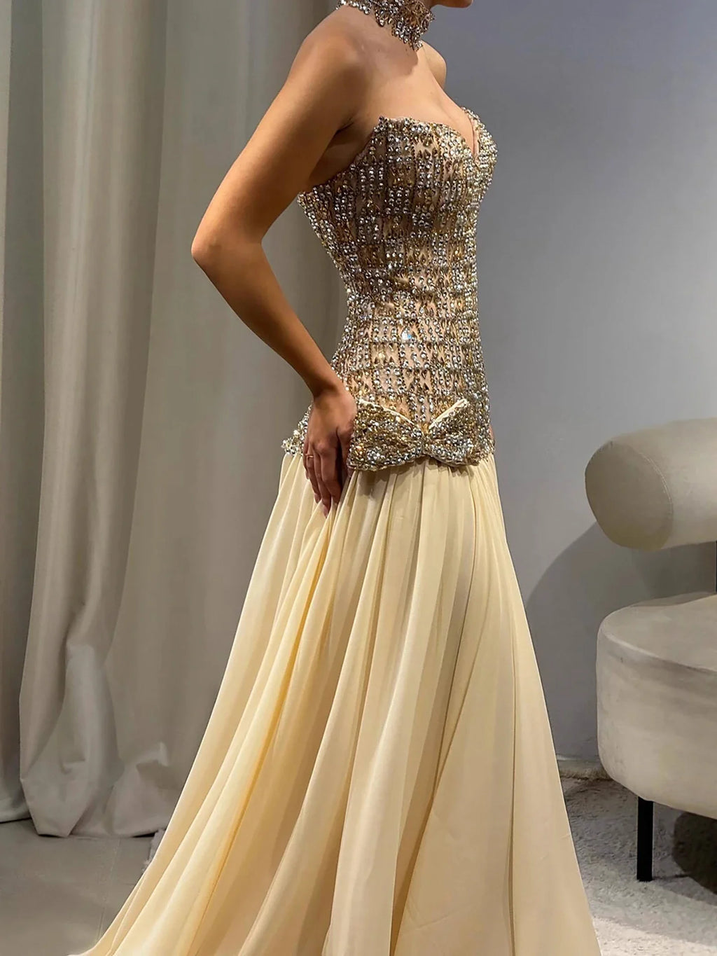Kosovo Luxury Beaded Bow Decoration Nude A-Line With Choker Party Dress Strapless Women Evening Gown CLA73361